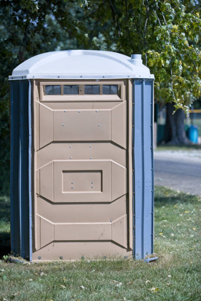 Best Porta potty rental near me  in Riverwoods, IL